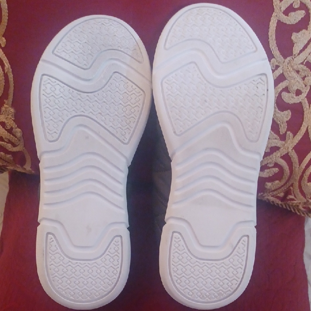 London Fog Womens Quilted Slip-On Sneakers - Green and Black - Picture 5 of 9